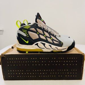 Nike Total Air Pillar RARE size 5 boys 7.5 women’s